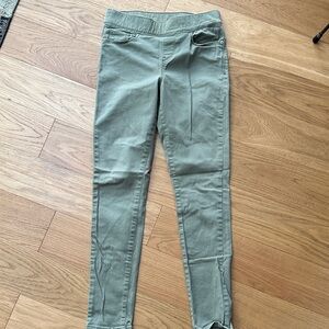 Levi’s skinny olive green pants